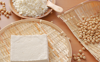 r^~BQs͑ƁH哤iHׂēƎbǂǂR₻I