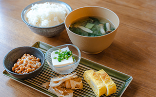 �����̐H���Ɂg���傢�����h�I����ς�����₤�H�ו�
